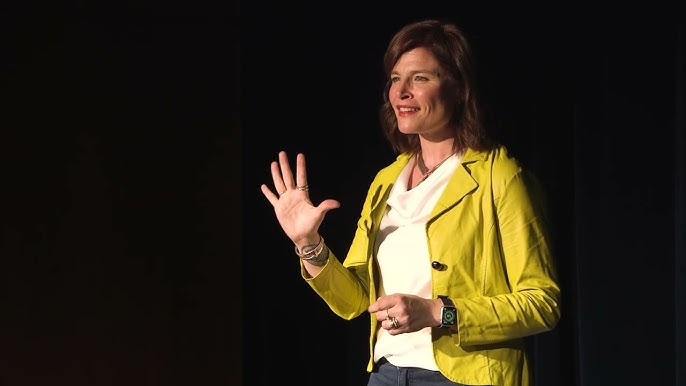 DEI Training – No “One Size Fits All” | Jenn Lindsay | TEDxJohnCabotUniversity